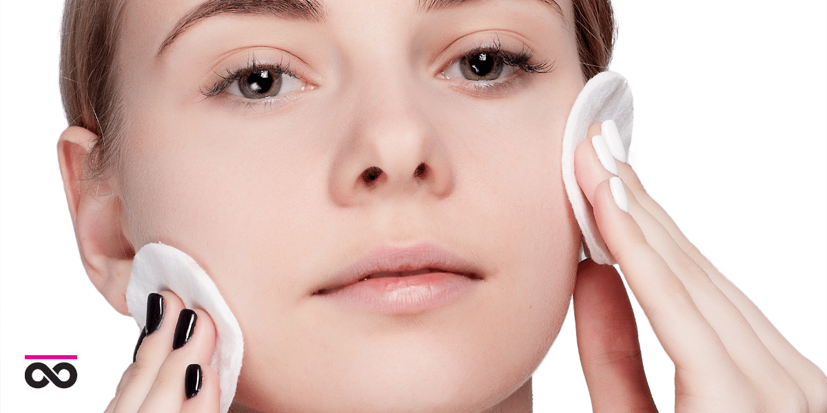 Safe skincare for teens - gentle cleansers and moisturizers