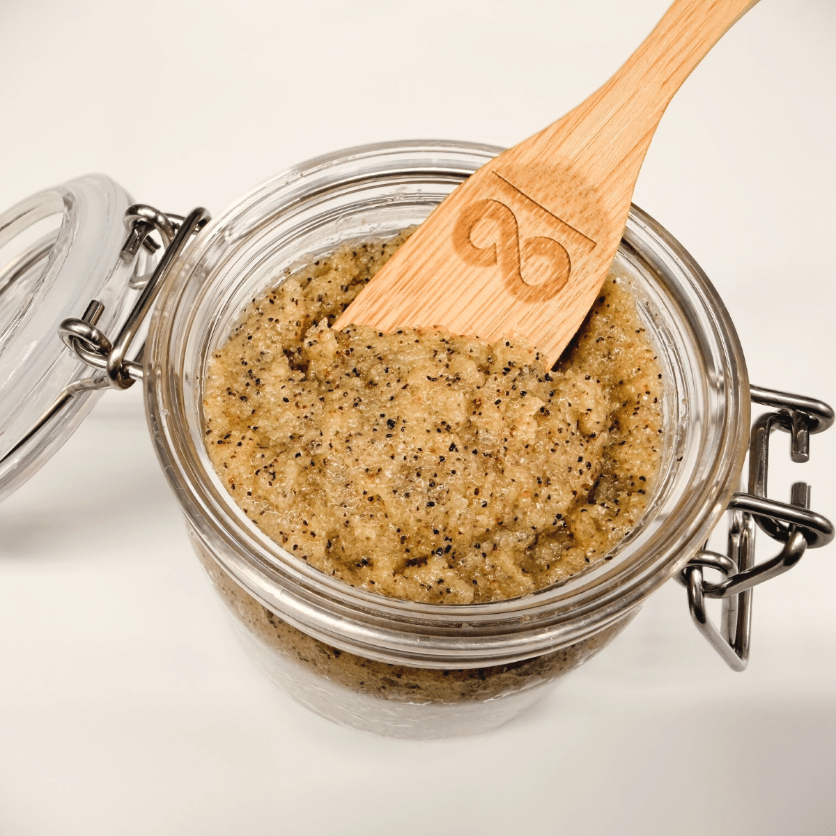 Almond Affair Body Polish